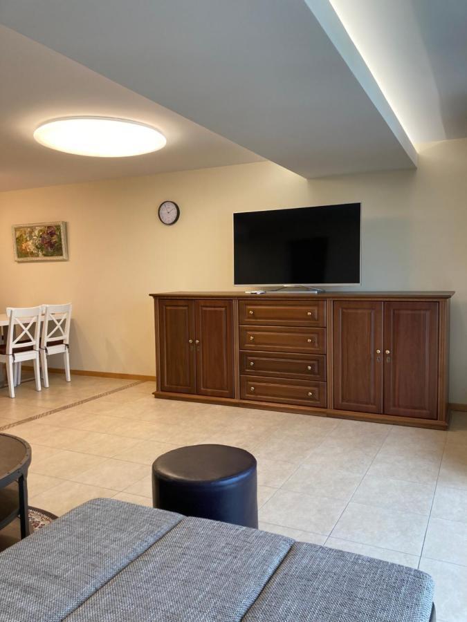 Daukanto 10 Two-Room Apartment With A View The Old Town On The 7Th Floor Palanga Exterior photo